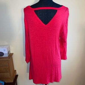 NWOT Woman’s XL Chic Soul Red Christmas Tunic Top Collar Neck Cut Out Plus